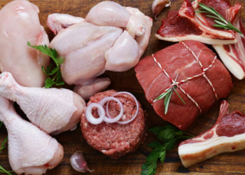 Pollo vs. Carne: qué dice la ciencia sobre cuál es más saludable - Foto: Freepik