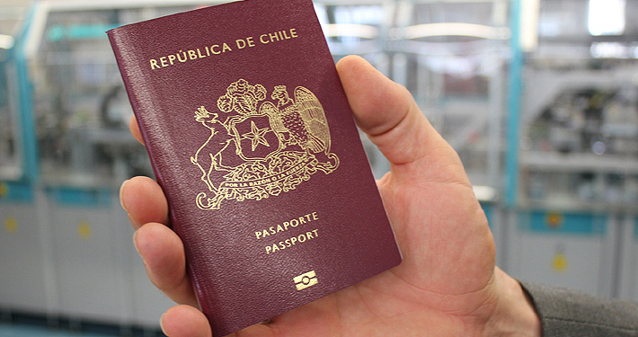Países donde los chilenos pueden permanecer a largo plazo sin visas complejas - Foto: el Mostrador