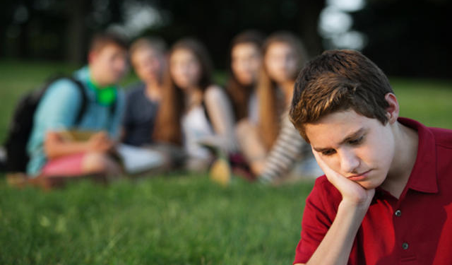 La psicología afirma que los adultos que no tienen amigos cercanos no son necesariamente introvertidos o antisociales - Foto: Buena Vibra