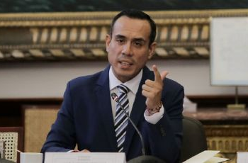 Chilenos son informados sobre un nuevo cambio de presidente en este país y el anuncio ya genera reacciones