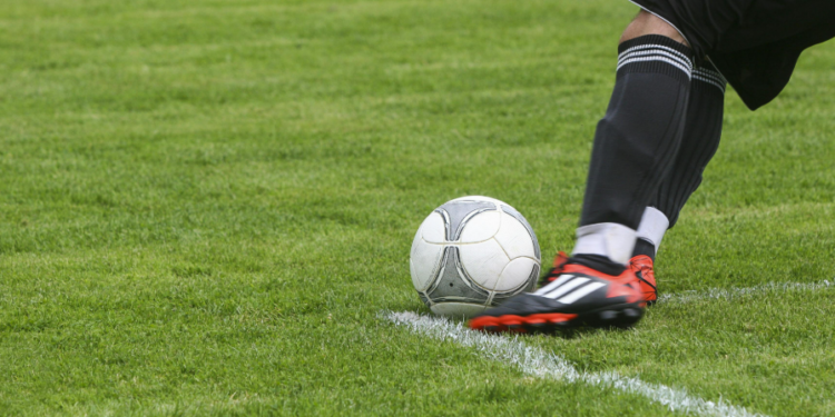 Sueldos del plantel de Colo-Colo para 2026: estas son las millonarias cifras que recibirá cada jugador. Imagen: Pexels