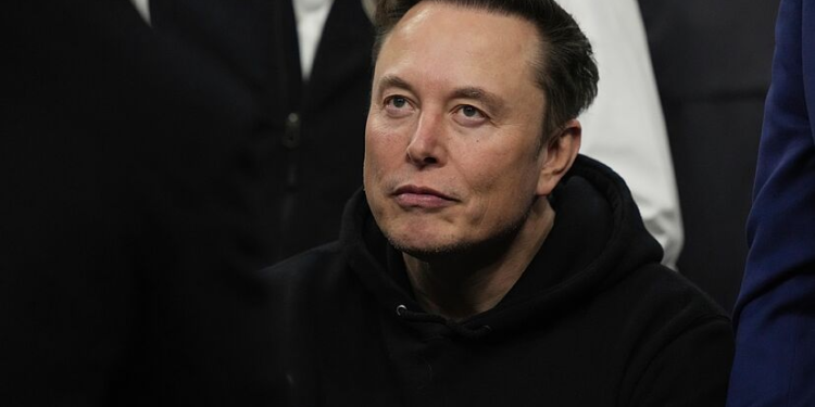 Elon Musk avanza en tecnología y quiere construir ciudad en “tierra” roja en los próximos 10 años - Foto: Marca
