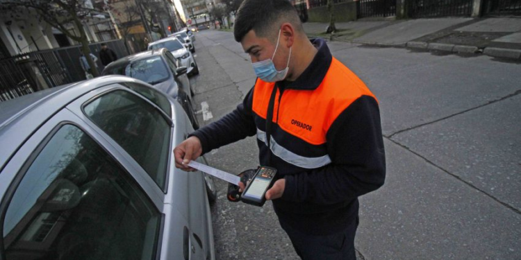 No bastaba la tolerancia mínima: ahora se podrá pagar estacionamiento por minuto en Chile - Foto: Diario Concepcion