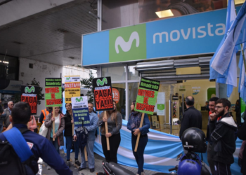 Tradicional empresa no espera ni que comience el mes y despide a casi 1.000 trabajadores de una sola vez - Foto: La Izquierda Diario
