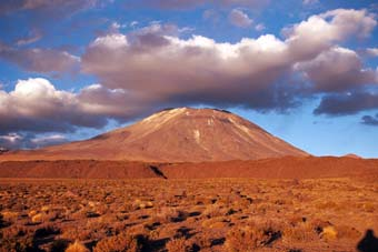 Alerta de explosión en Chile obliga a personas a retroceder 5.000 metros - Foto: Andeshandbook