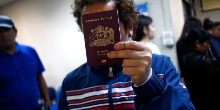120.000 personas piden entrar a Chile y el nuevo gobierno tomará una decisión - Foto: TVU