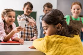 Nueva ley en Chile podría responsabilizar a padres con multas por actos de los hijos en la escuela - Foto: Psiconecta