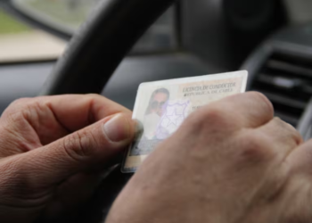 Regla ya está en vigor en Chile: tu licencia de conducir podría ser cancelada si cometes una de estas 7 acciones - Foto: ADN Radio
