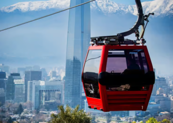 $70 mil millones de pesos son invertidos en una estructura de 3,4 kilómetros que revolucionará la movilidad en Chile - Foto: GetYourGuide