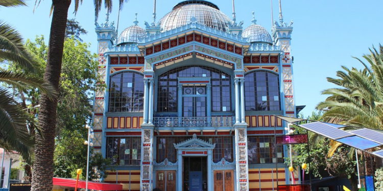 El edificio de 136 años que recibe 120.000 turistas al año en Chile podría ser restaurado - Foto: Museo Artequin