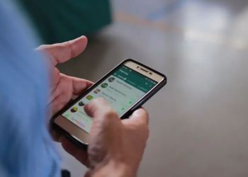 Mark Zuckerberg divulga información y WhatsApp dejará de funcionar en Chile - Foto: Forbes México