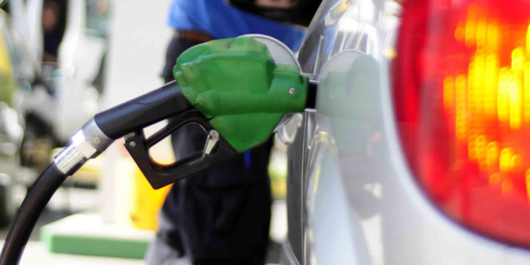 Chile confirma nuevo aumento en el precio del litro de gasolina y los conductores ya sienten el golpe en el bolsillo - Foto: Diario Concepción