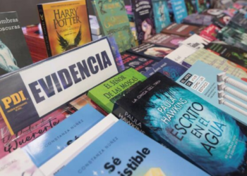 Nuevo gobierno pone fin a una inversión de $1.500 millones y 37 mil libros son incautados en Chile - Foto: BBCL