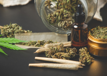 Nuevo estudio revela el surgimiento de trastornos mentales en adolescentes que usan cannabis - Foto: sjdhospitalbarcelona