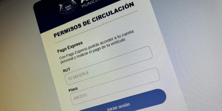 Nueva ley en Chile permite pagar el permiso de circulación sin salir de casa - Foto: El morrocotudo