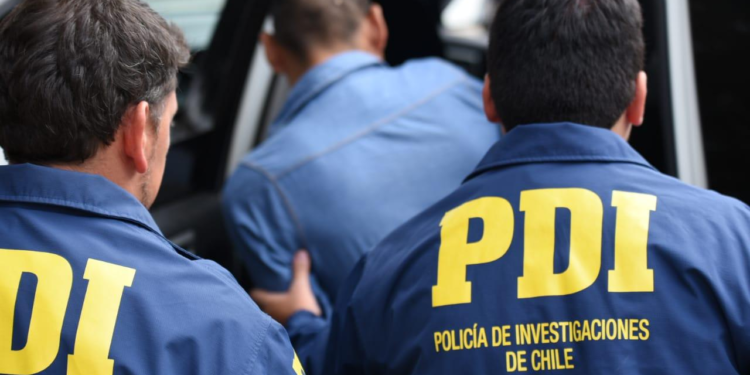 Tres chilenos son detenidos con 800 millones de dólares - Foto: La Tercera