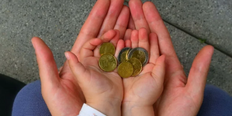 Ley aprobada en Chile entregará a las familias US$ 44.014 para alimentación - Foto: Radio Pudahuel