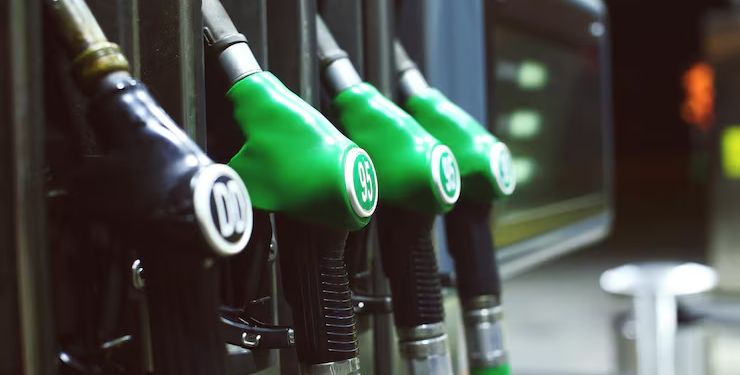 Gobierno anticipa un nuevo aumento en la gasolina y los chilenos ya saben cuándo ocurrirá - Foto: Freepik