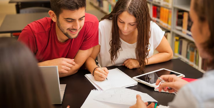 Los chilenos están de acuerdo con el fin de la educación gratuita en Chile - Foto: Freepik