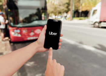 Uber confirma decisión en Chile y deja de operar en Santiago - Foto: Freepik