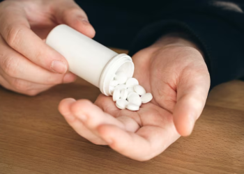 Gobierno emite alerta para todos los padres de Chile que tengan este medicamento en casa - Foto: Freepik