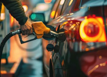 Gobierno de Chile reconsidera la decisión sobre el aumento de los combustibles - Foto: Freepik