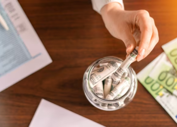 Tras endurecer los cobros, Chile recauda $8.300 millones en abril con estudiantes - Foto: Freepik
