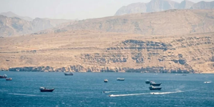 Dos países de Sudamérica reciben críticas después de que Irán bloqueara el estrecho de Ormuz - Foto: T13