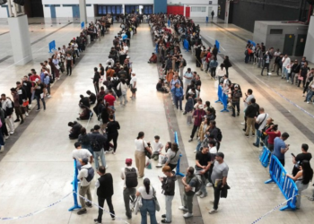 6 mil extranjeros no serán expulsados por esta razón y plan de expulsión sufre importante revés - Foto: X.com