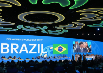 La FIFA traslada la Copa del Mundo a Brasil y los partidos se disputarán en 10 estadios - Foto: Los Angeles Times