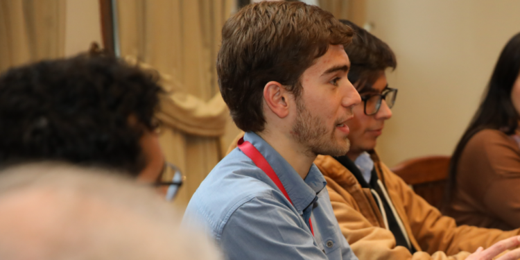Joven chileno logró entrar a doctorado de Harvard y el MIT luego de estudiar Medicina e Ingeniería al mismo tiempo - Foto: UC.cl