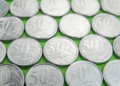 Banco Central emite comunicado para quienes tienen monedas de 50 centavos en sus billeteras - Foto: Freepik