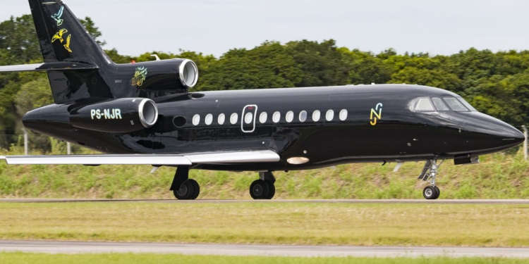 El avión de Neymar viaja sin parar entre continentes y llama la atención en Santa Catarina - Foto: Popinga Aviation