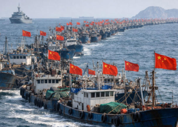 China movilizó 1.400 barcos de pesca para crear una barrera artificial de 200 millas y así salvar un glaciar - Foto: MSN