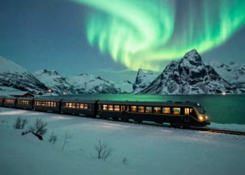 Este tren atraviesa paisajes congelados mientras los pasajeros observan la Aurora Boreal, y el precio llama la atención - Foto: Revista Foco