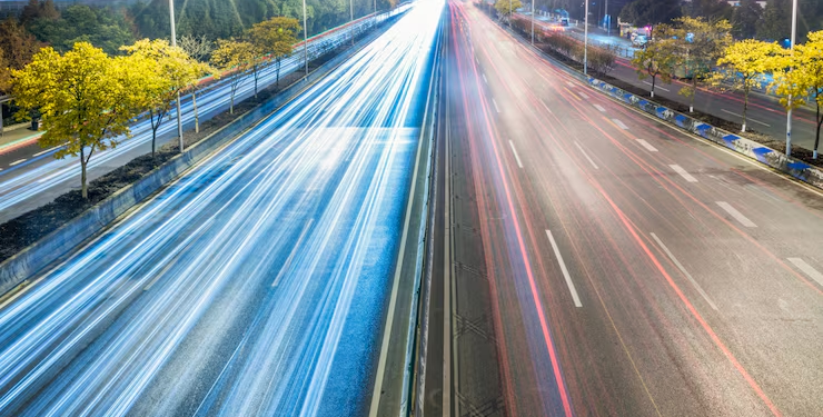18 cámaras son actualizadas para monitorear esta zona en Chile donde conductores llegan a 206 km/h - Foto: Freepik