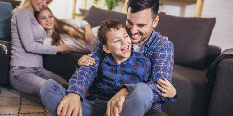 Alerta general en Chile para padres con hijos entre 5 y 19 años: una comorbilidad ya afecta al 58% de los jóvenes - Foto: Eres Mamá