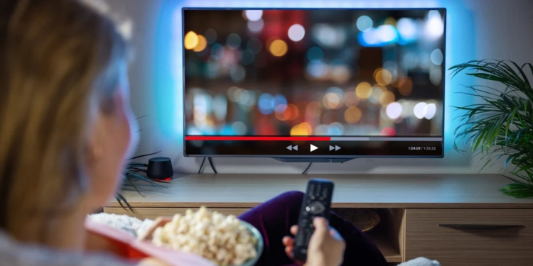 Por qué en Japón siempre limpian la pantalla del televisor con filtros de café antes de usarla - Foto: Horux