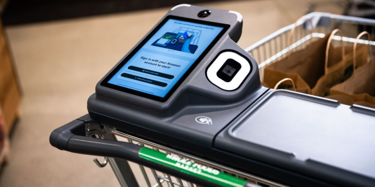 Nuevos robots están siendo usados para sustituir a los cajeros y eliminar las colas en los supermercados - Foto: Amazon