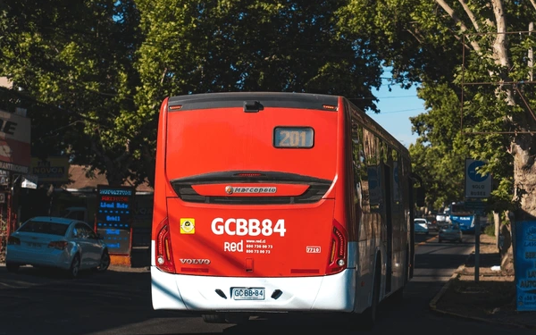 Alerta general para todos los que utilizan el transporte público en Chile - Foto: Shutterstock