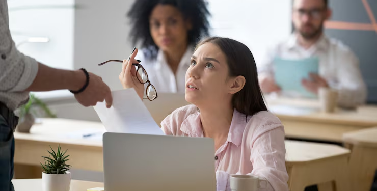 ¿Feliz Día del Trabajador? En los próximos 10 años, la IA destruirá más de 3 millones de empleos - Foto: Freepik