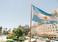 Mientras el salario mínimo en Chile podría alcanzar los $546.546, el monto en Argentina llama la atención - Foto: Freepik
