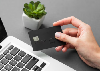 Gobierno confirma decisión y todos los chilenos con deudas en sus tarjetas de crédito se ven afectados - foto: Freepik