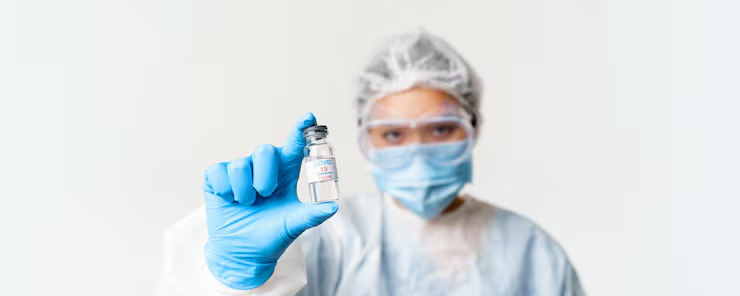 La primera vacuna desarrollada por IA ya está siendo probada en humanos - Foto: Freepik